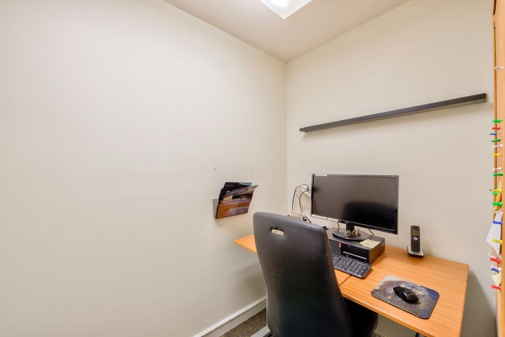 400 West Street Suite 2 Property Photo 11