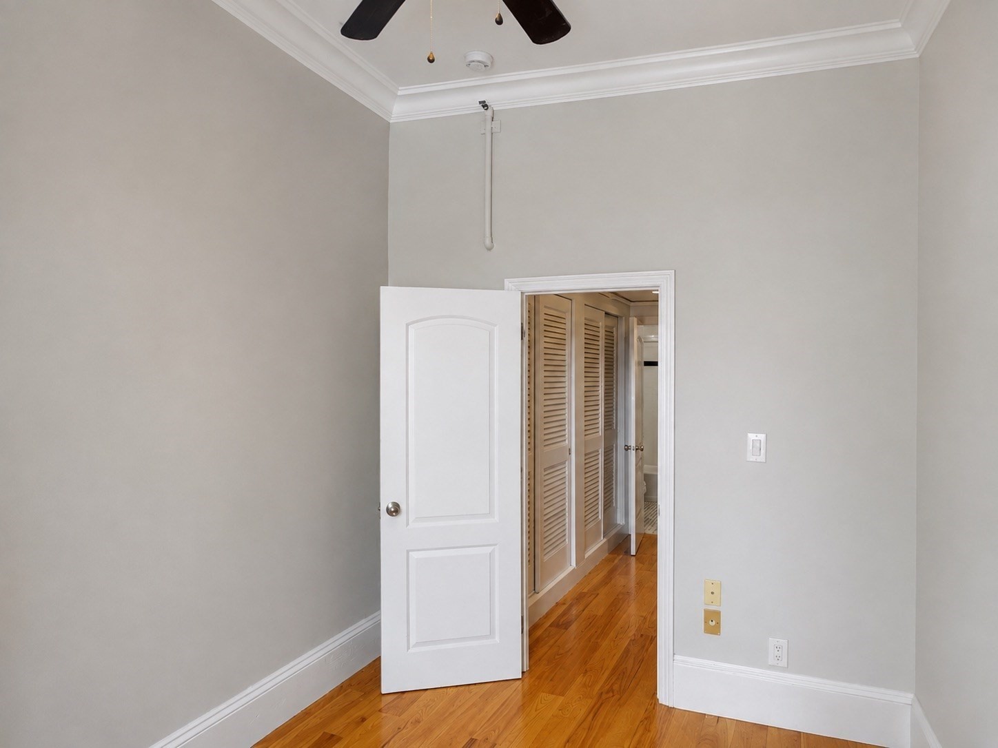 113 Beacon St # 5 Property Photo 10