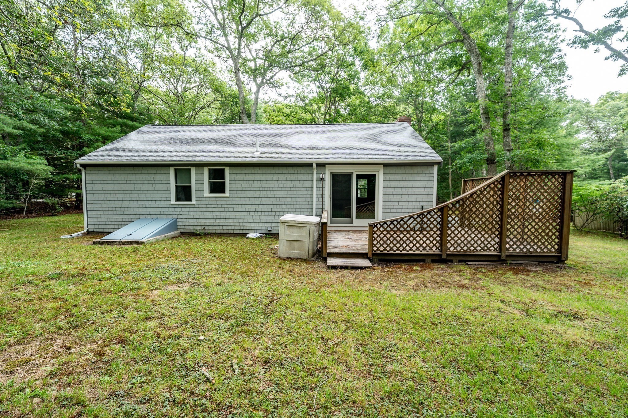 41 Bridle Path Property Photo 5