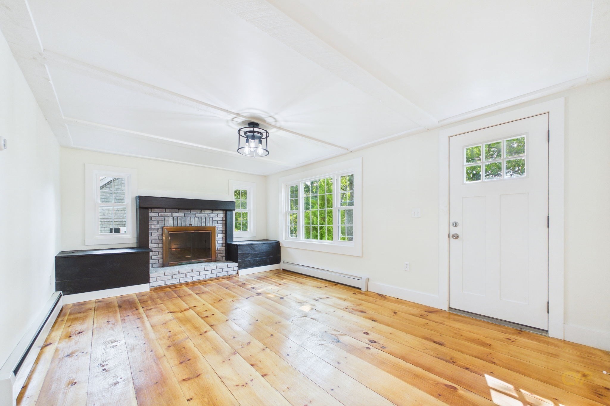 17 Winthrop Rd Property Photo 5