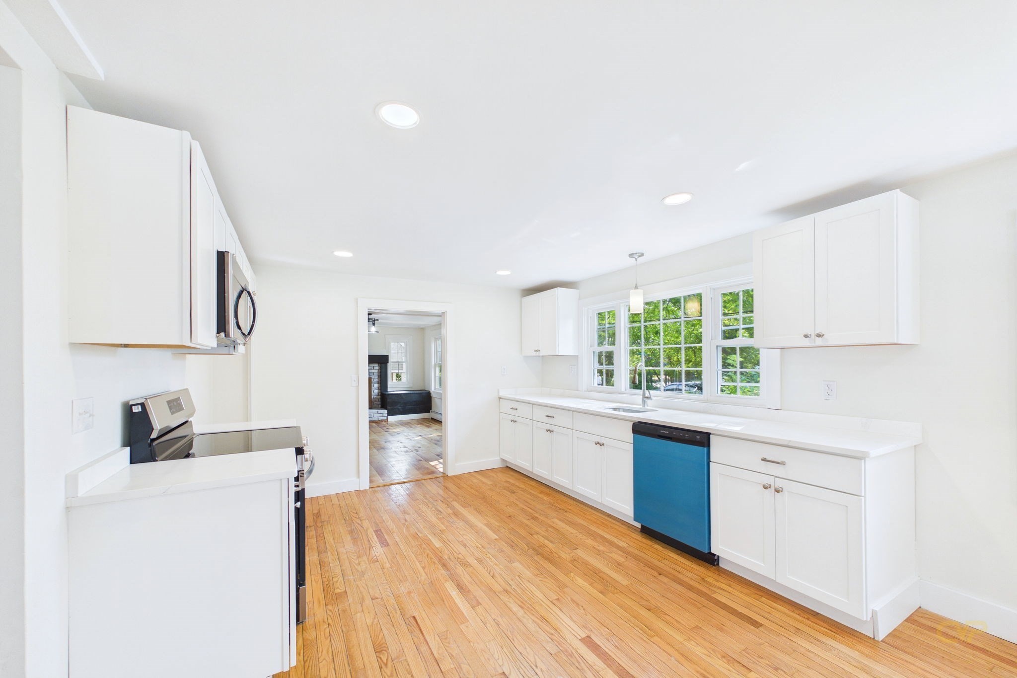 17 Winthrop Rd Property Photo 8