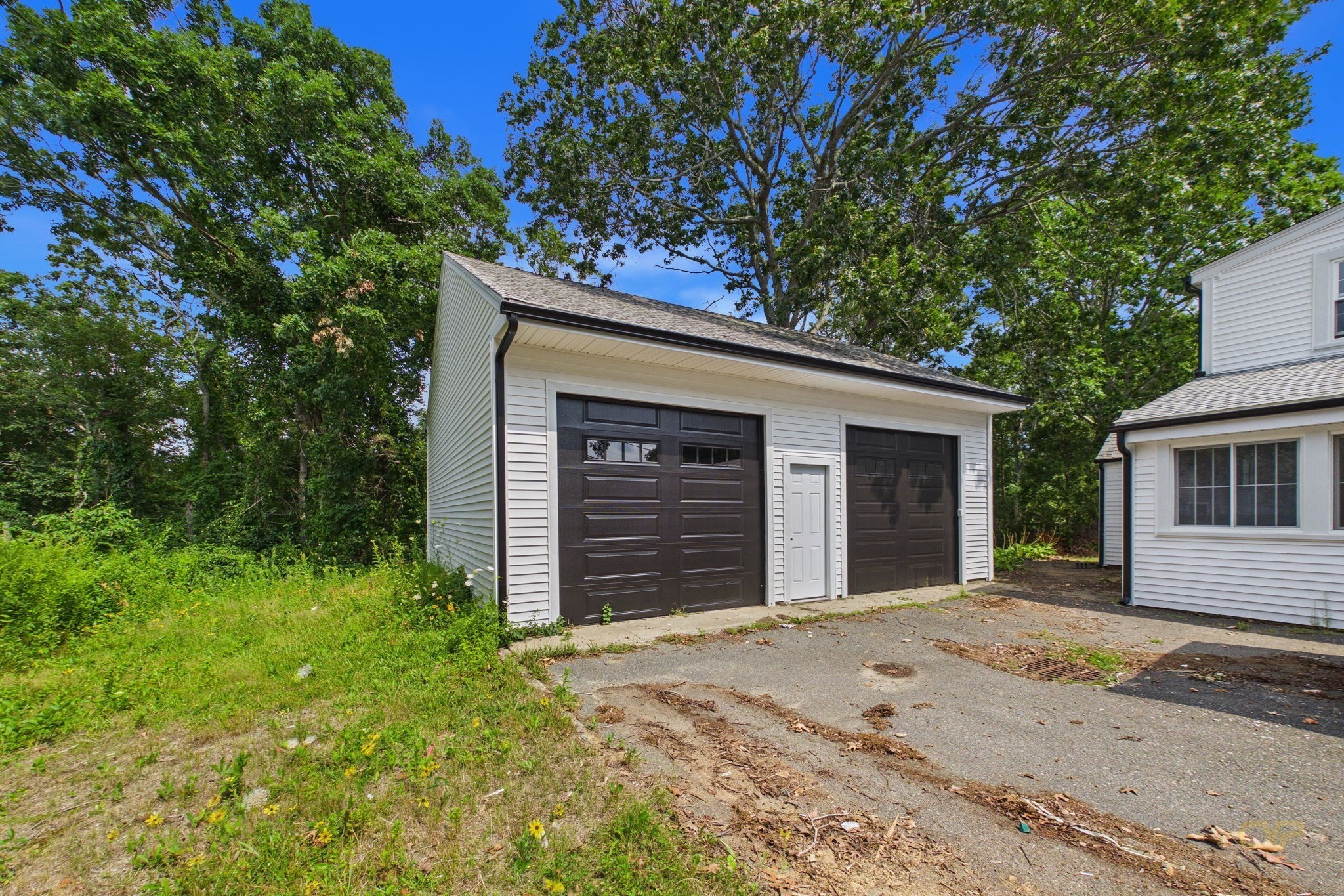 17 Winthrop Rd Property Photo 15