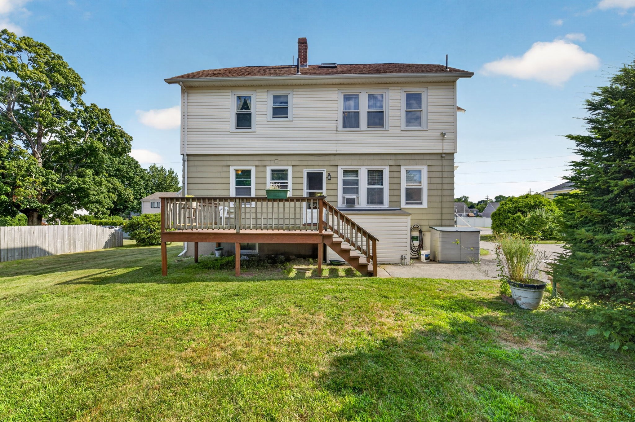 84 Third St Property Photo 13