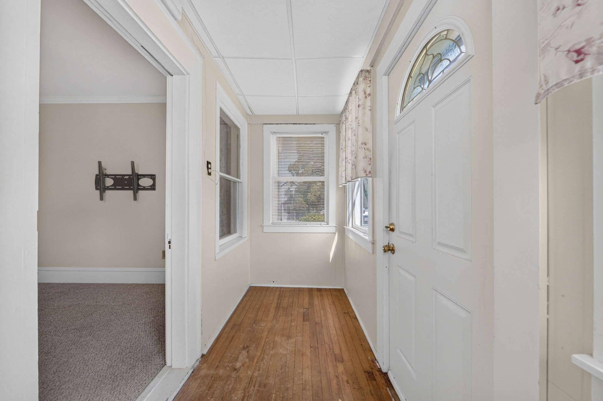 84 Third St Property Photo 16
