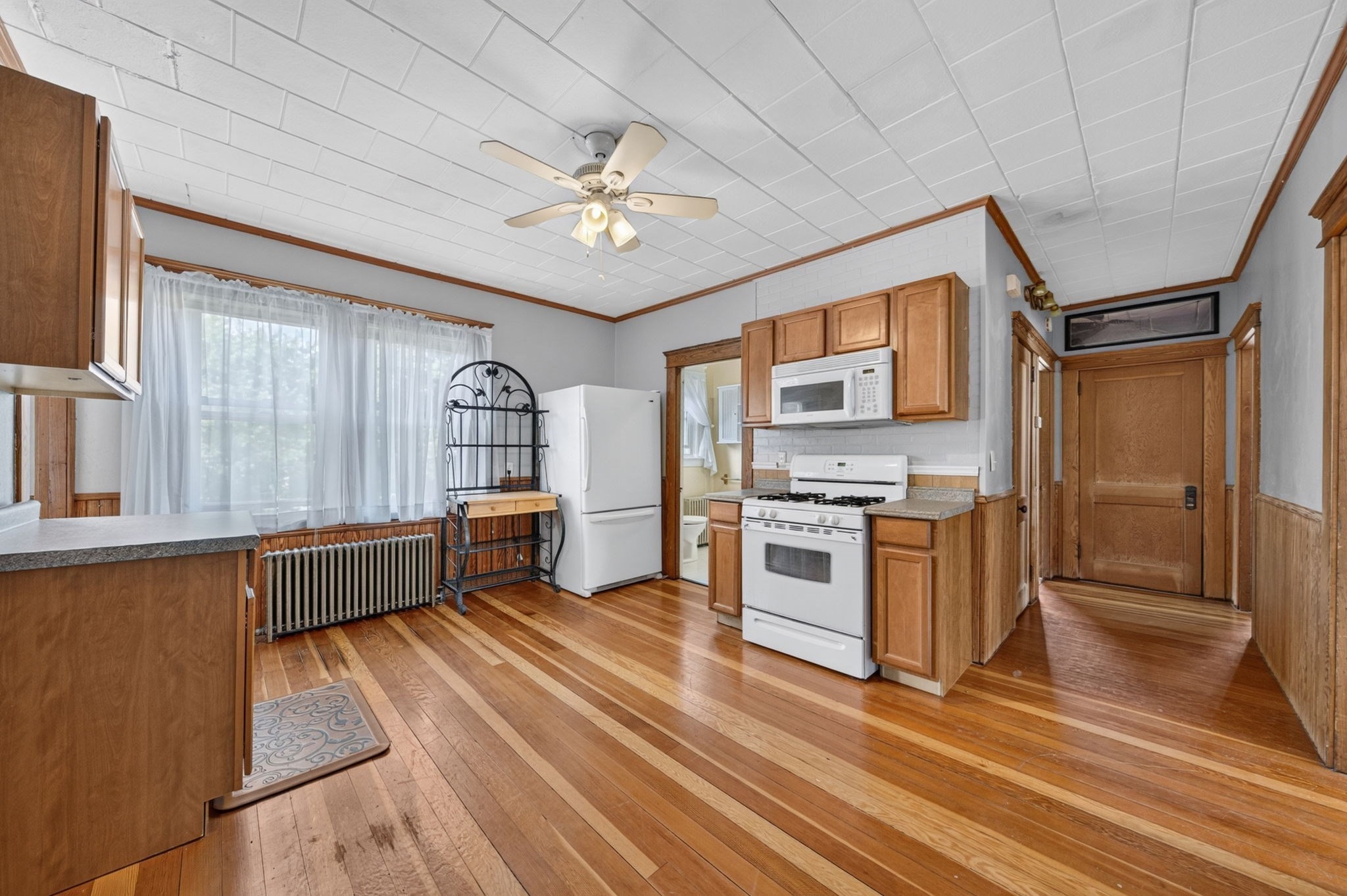84 Third St Property Photo 28