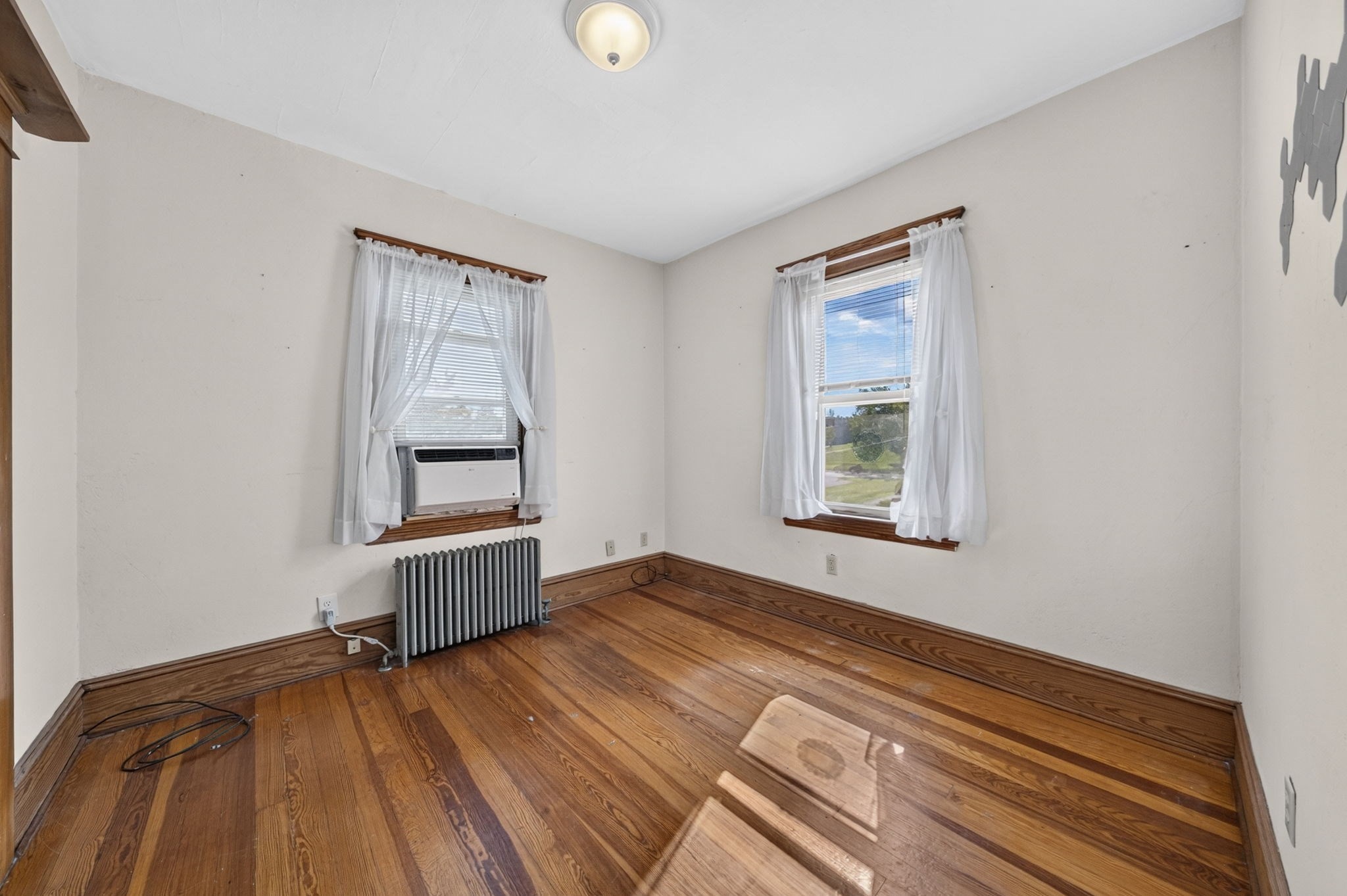 84 Third St Property Photo 32