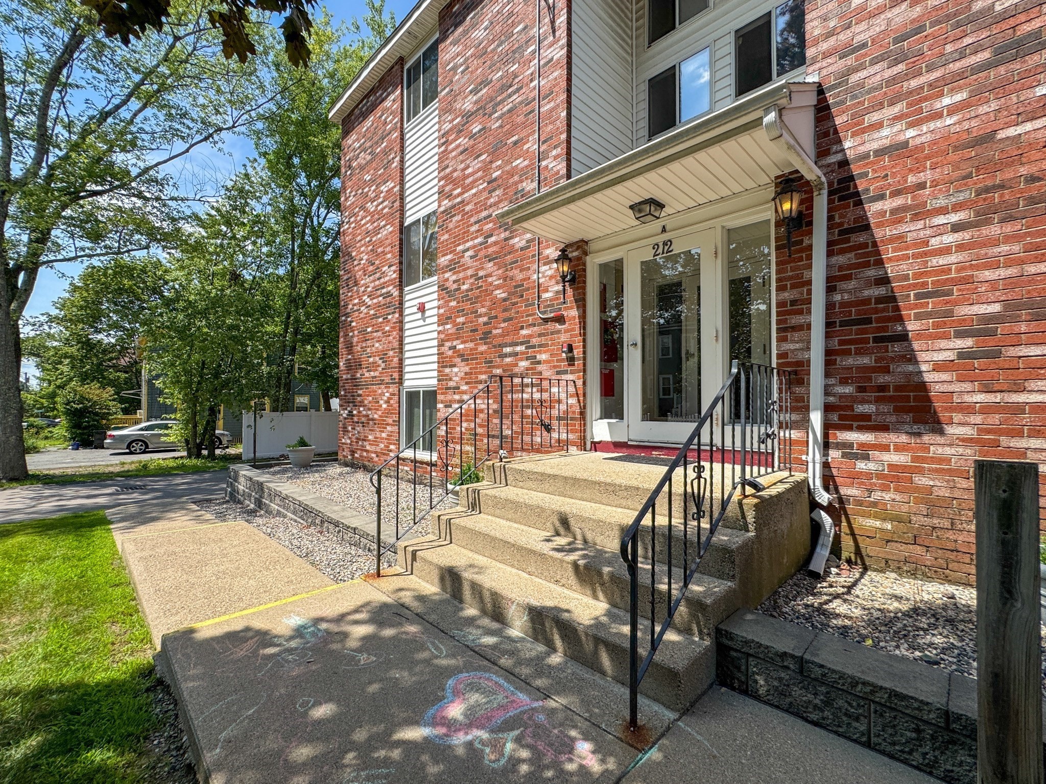 212 Fisher St # A7 Property Photo 4