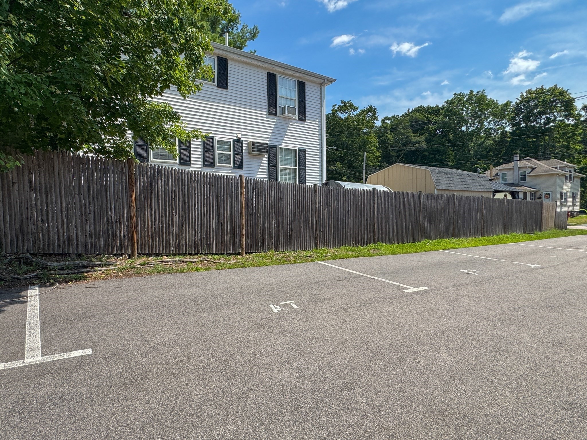 212 Fisher St # A7 Property Photo 5