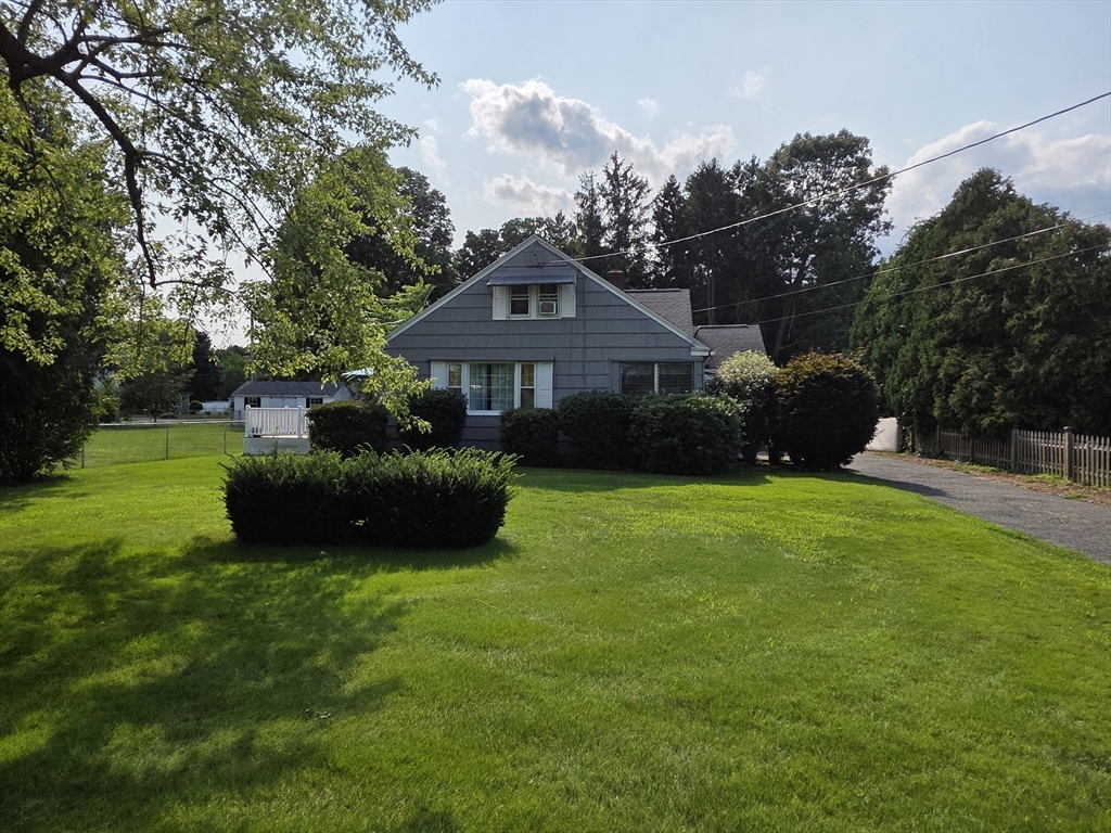 525 Chapin St Property Photo 1