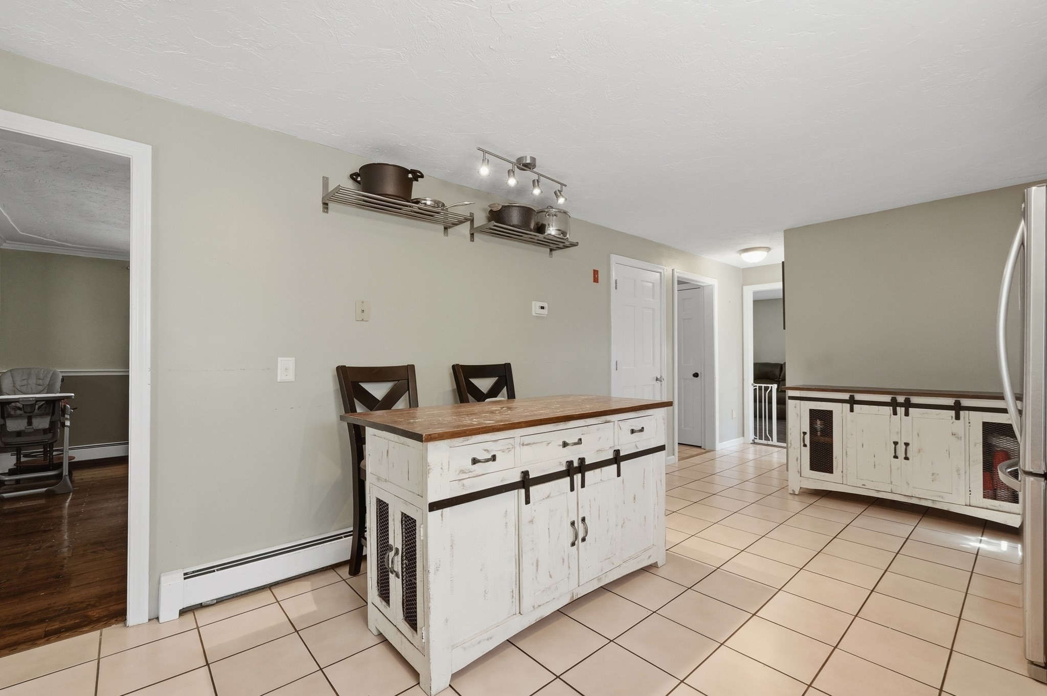50 Conant St Property Photo 7