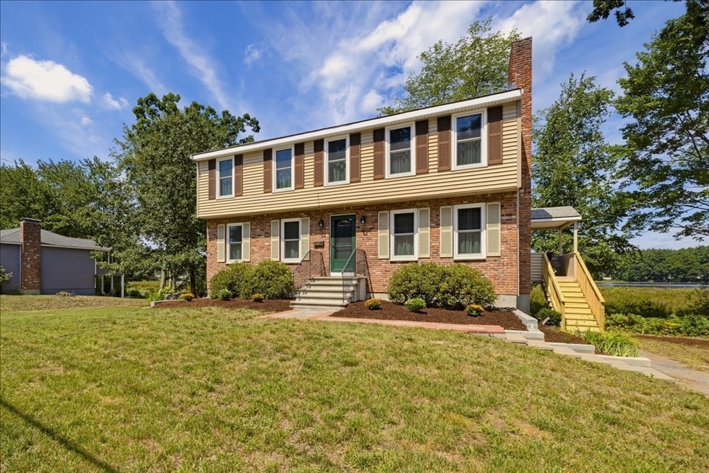 52 Sandy Pond Rd Property Photo 1
