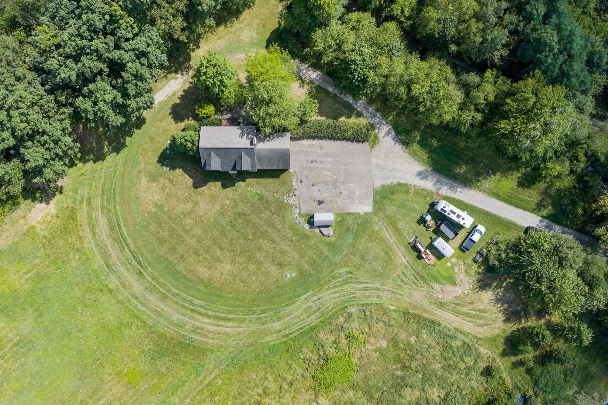 140 Chace Hill Rd Property Photo 2