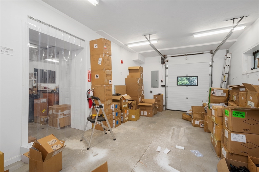 285 Winthrop Street Property Photo 19