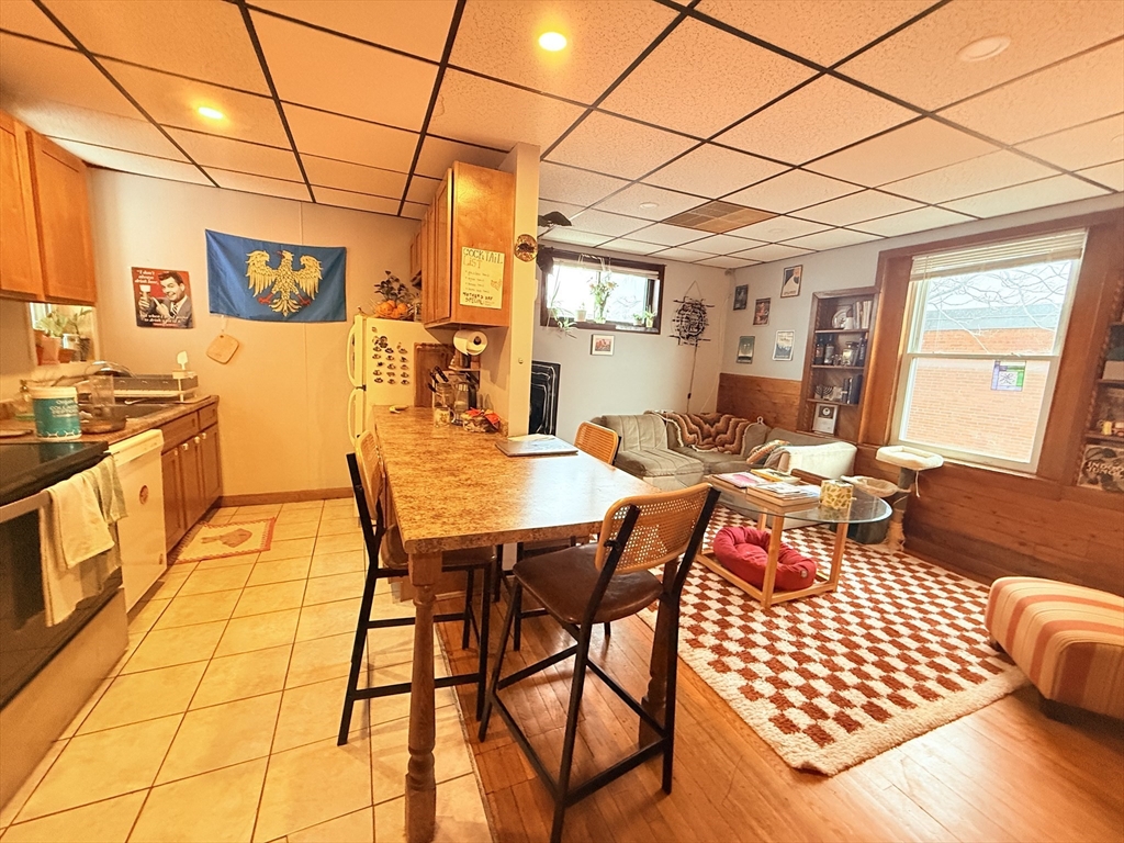 1211 Commonwealth Ave # 2B Property Photo 1
