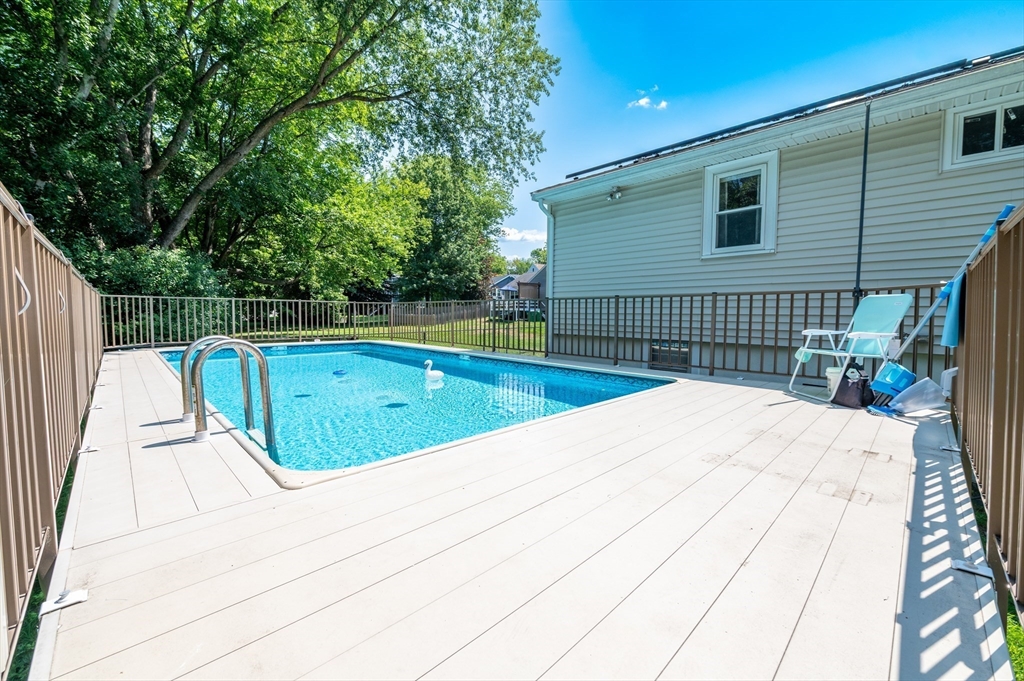 55 Westdale Rd Property Photo 17