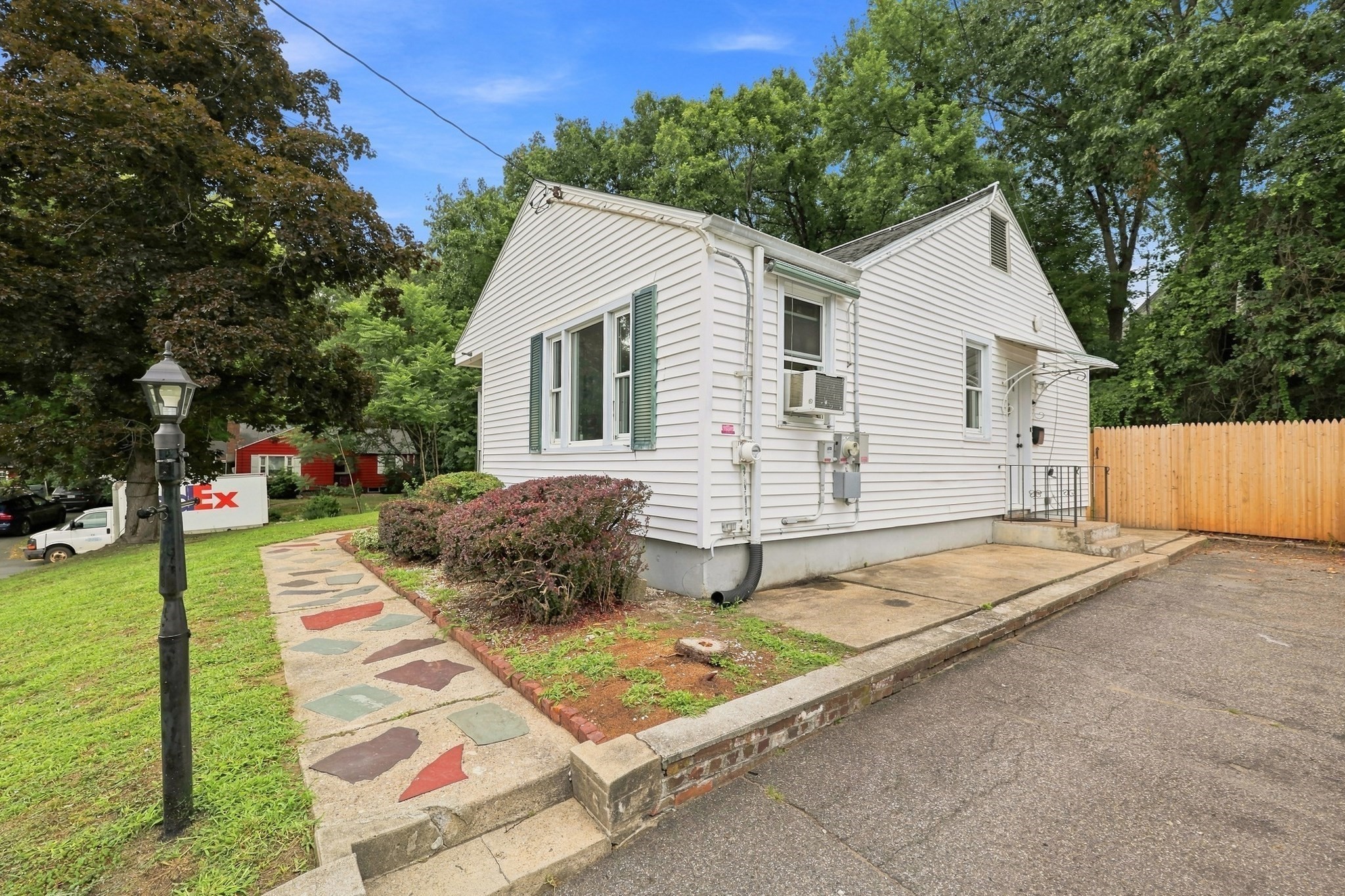 46 Kay St Property Photo 3