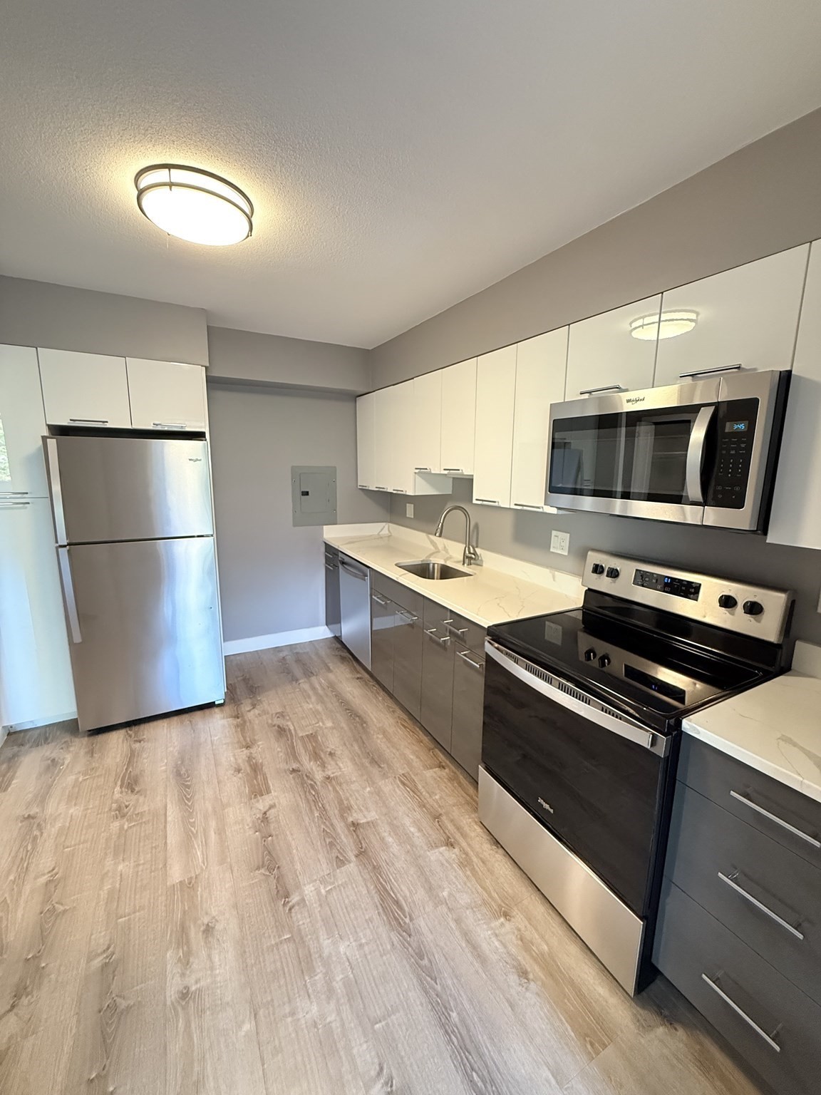 846 Massachusetts Ave # 4A Property Photo 1