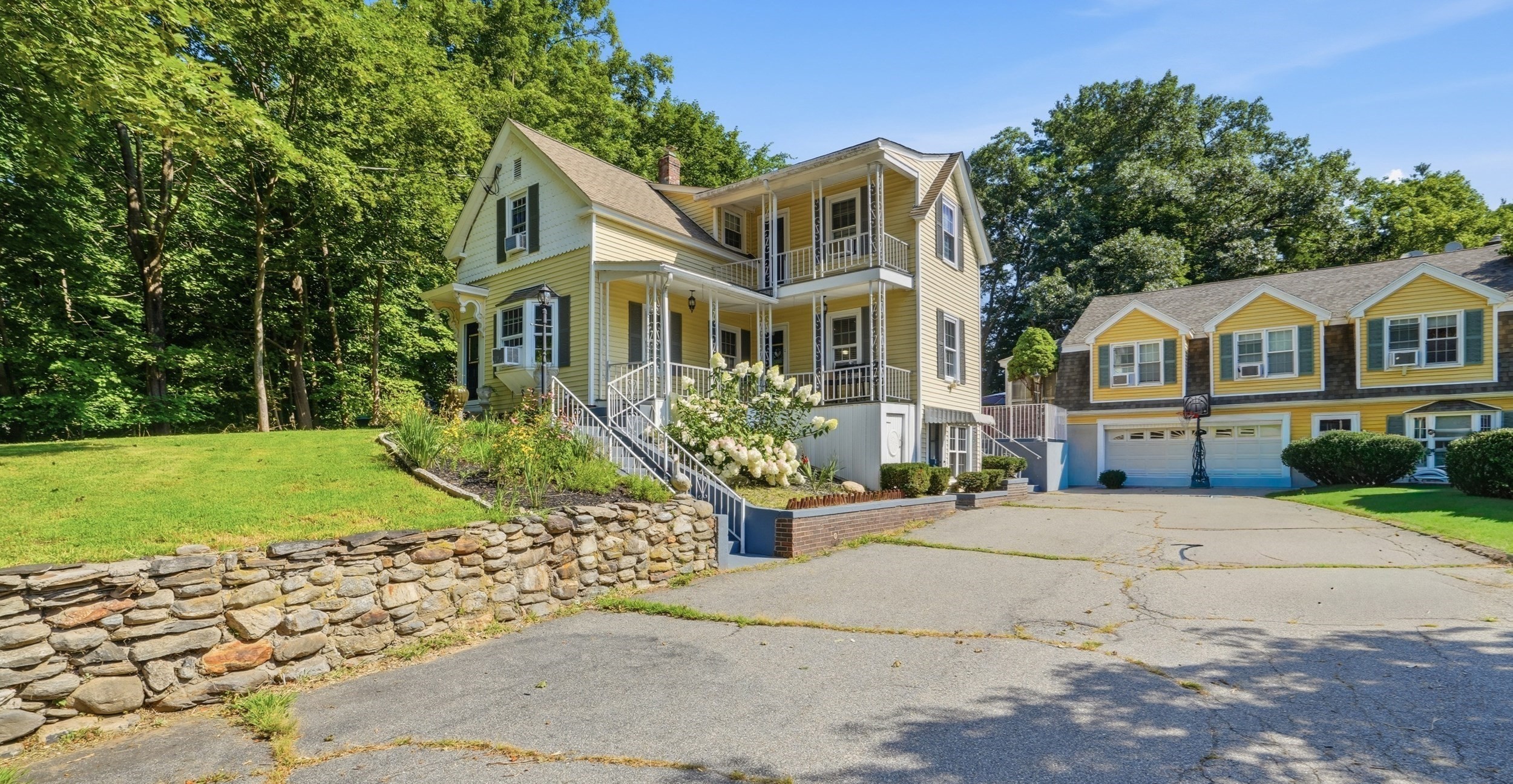 16 Allen Street Property Photo 2