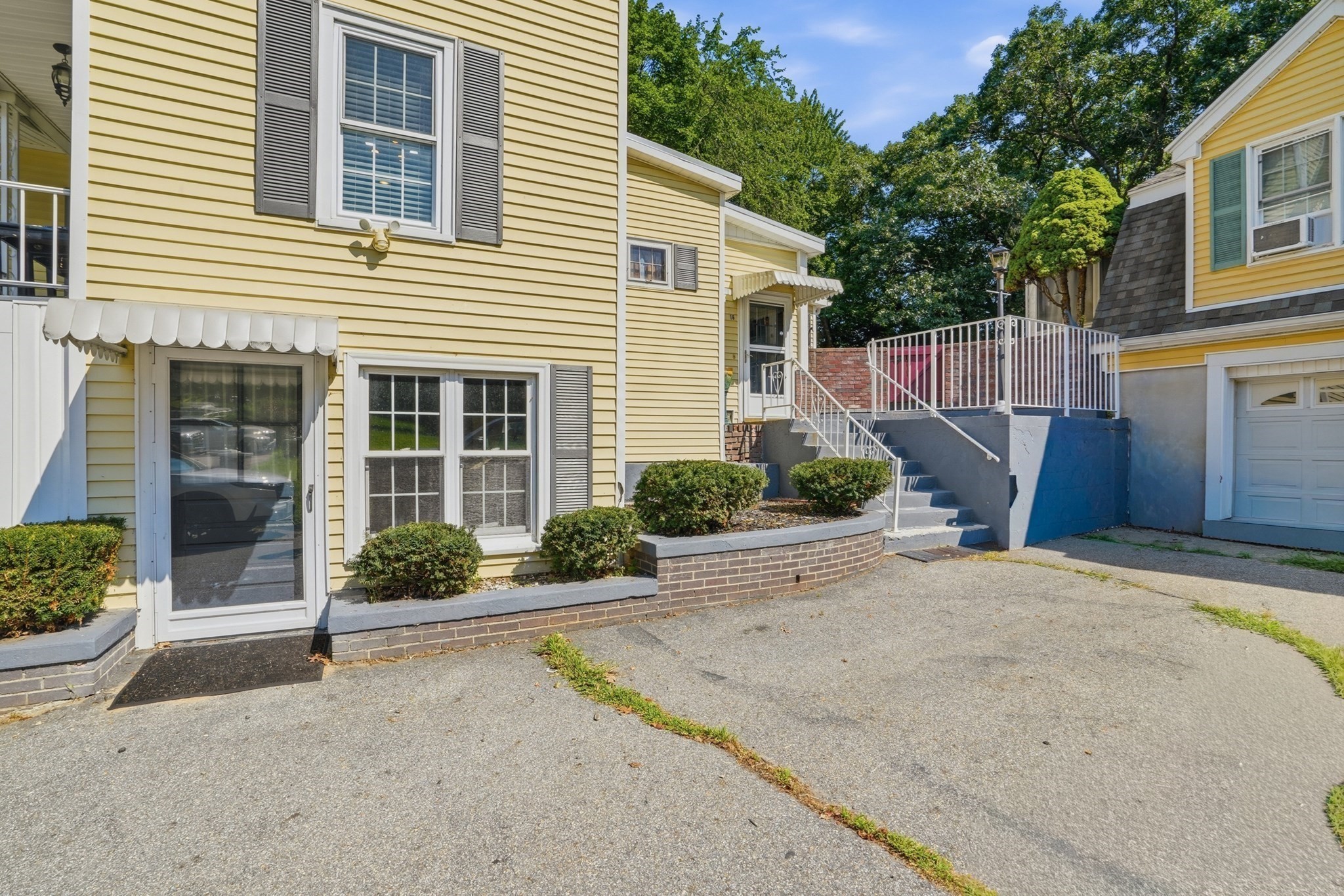 16 Allen Street Property Photo 3