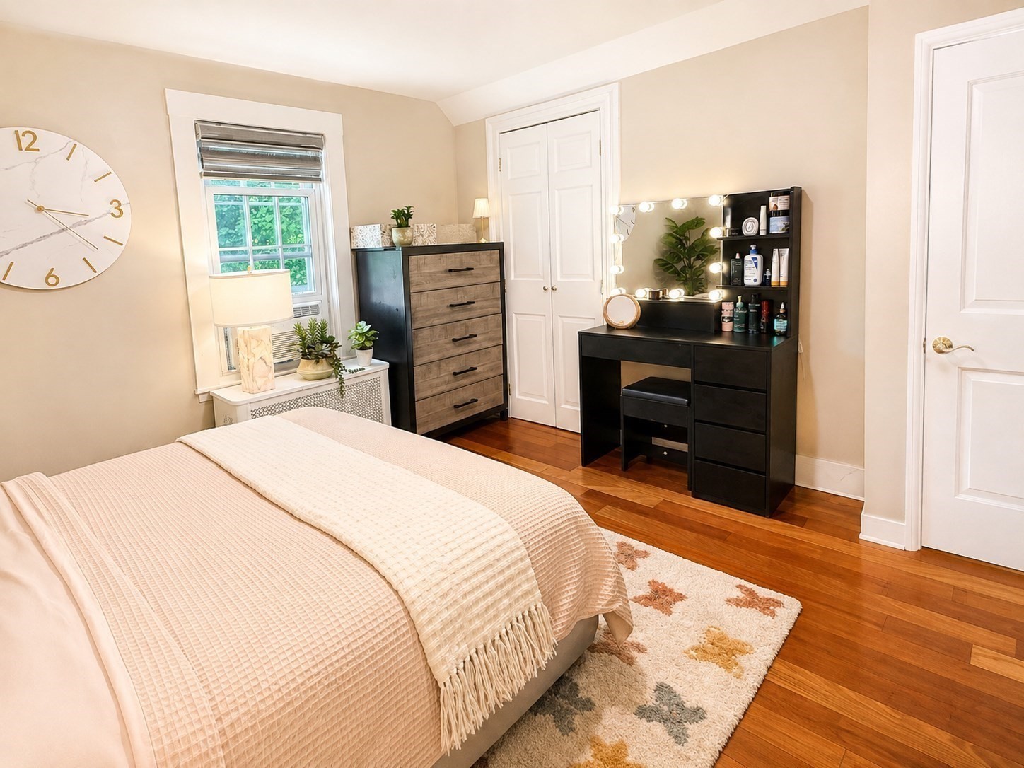 16 Allen Street Property Photo 28