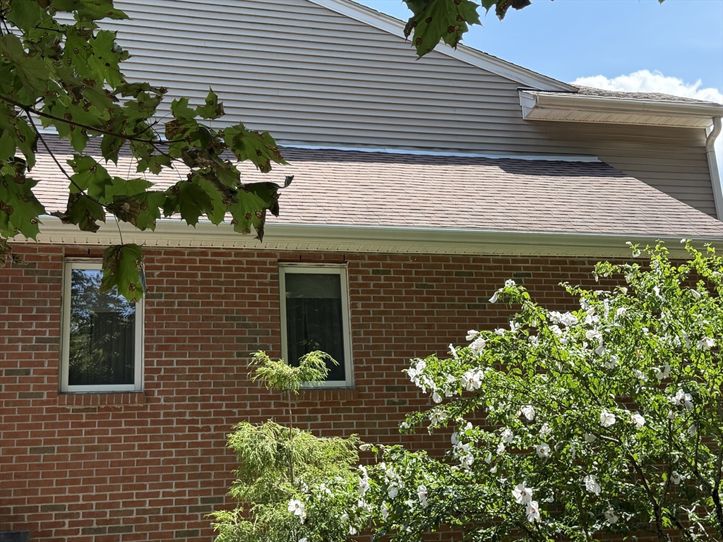 10 Chapman St # 208 Property Photo 5