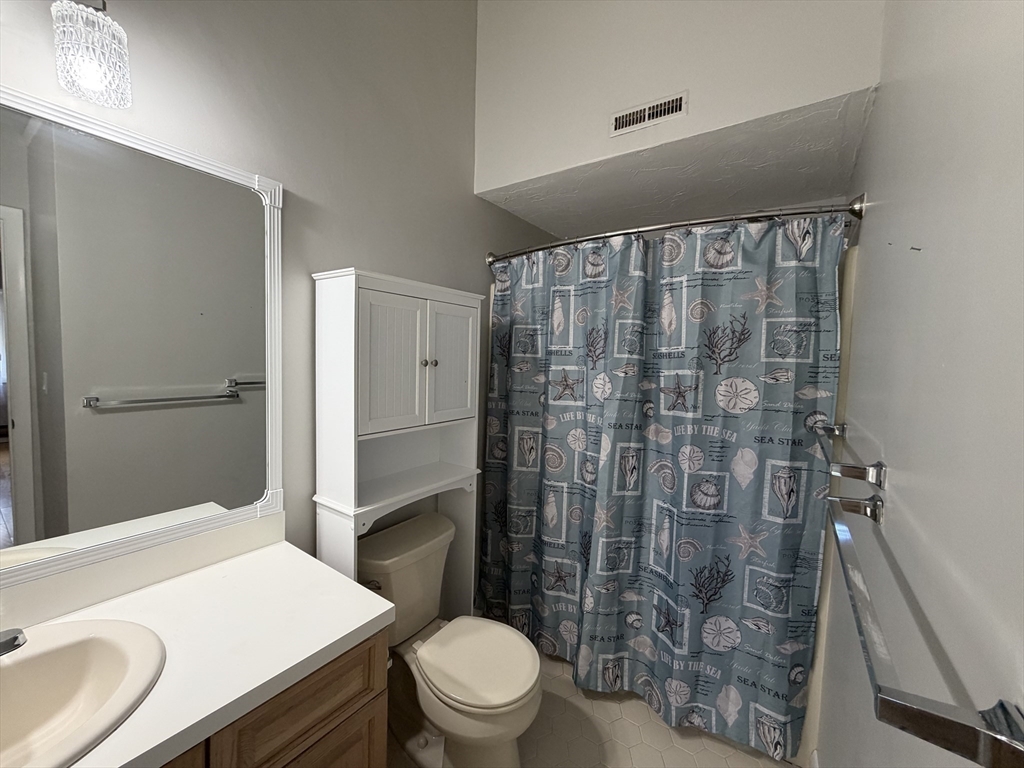 10 Chapman St # 208 Property Photo 27