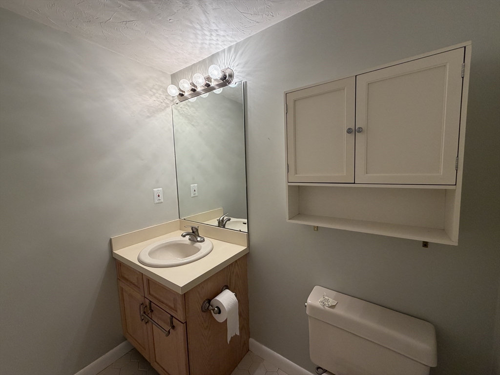 10 Chapman St # 208 Property Photo 30