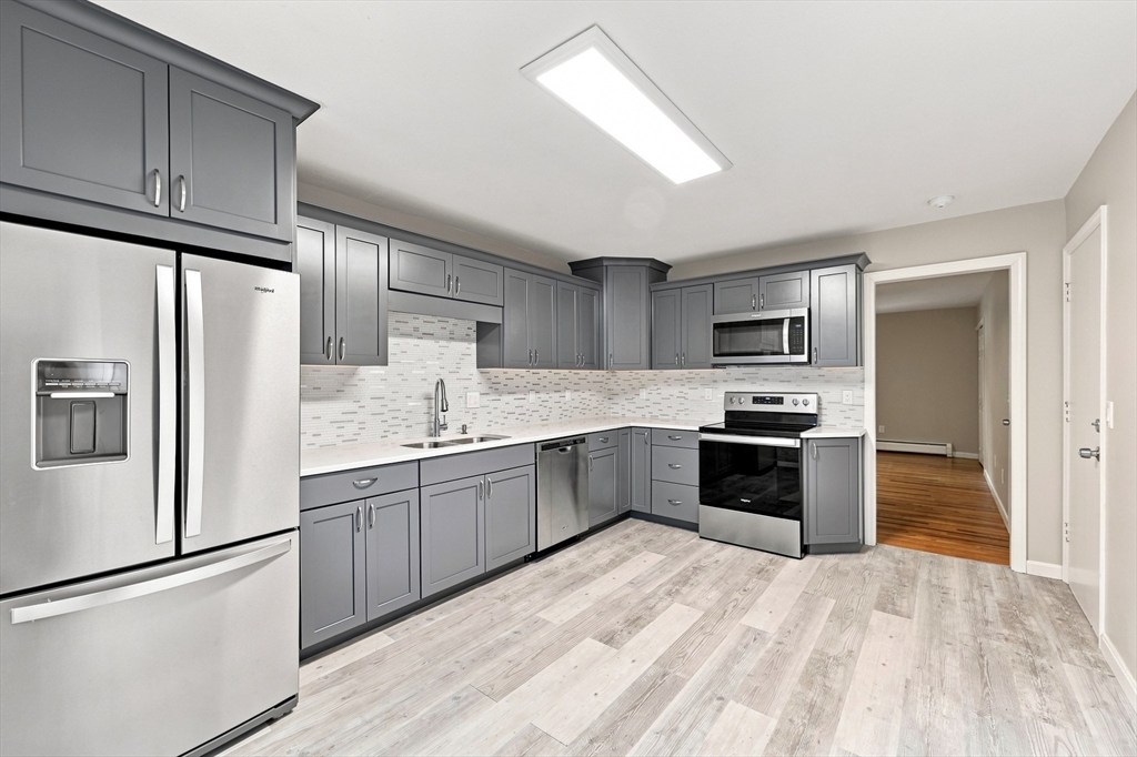 90 Colonial Cir # C Property Photo 6