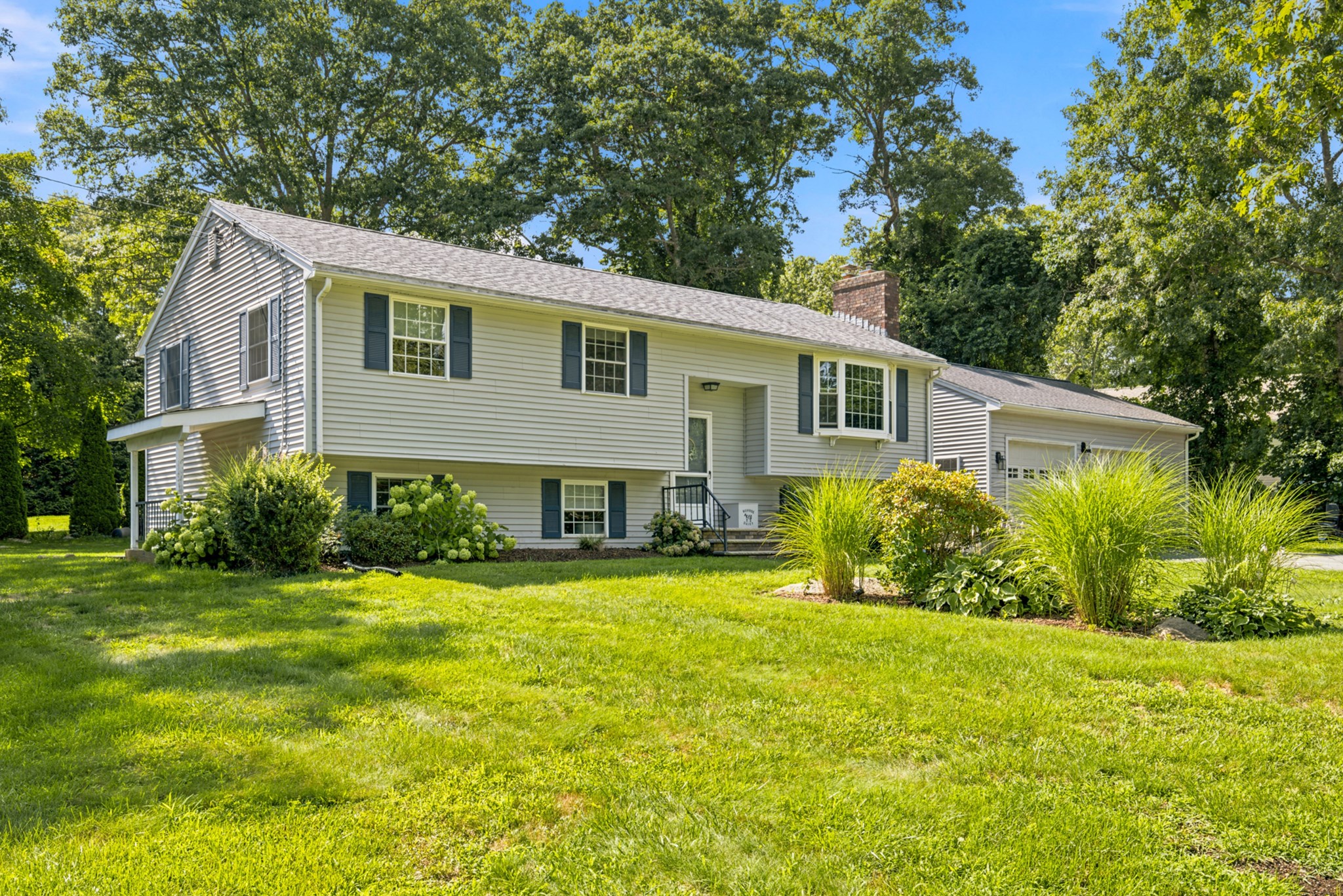 19 Sawdy Pond Avenue Property Photo 3