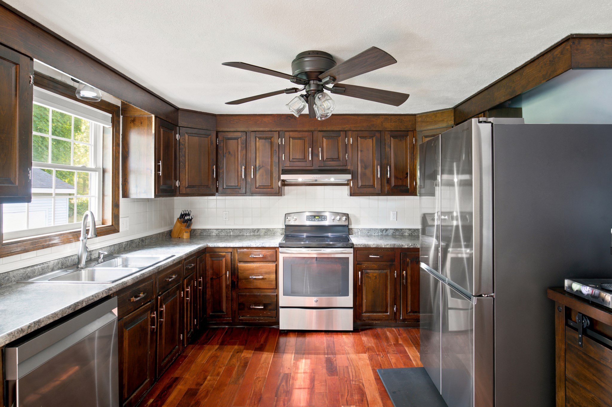 19 Sawdy Pond Avenue Property Photo 13