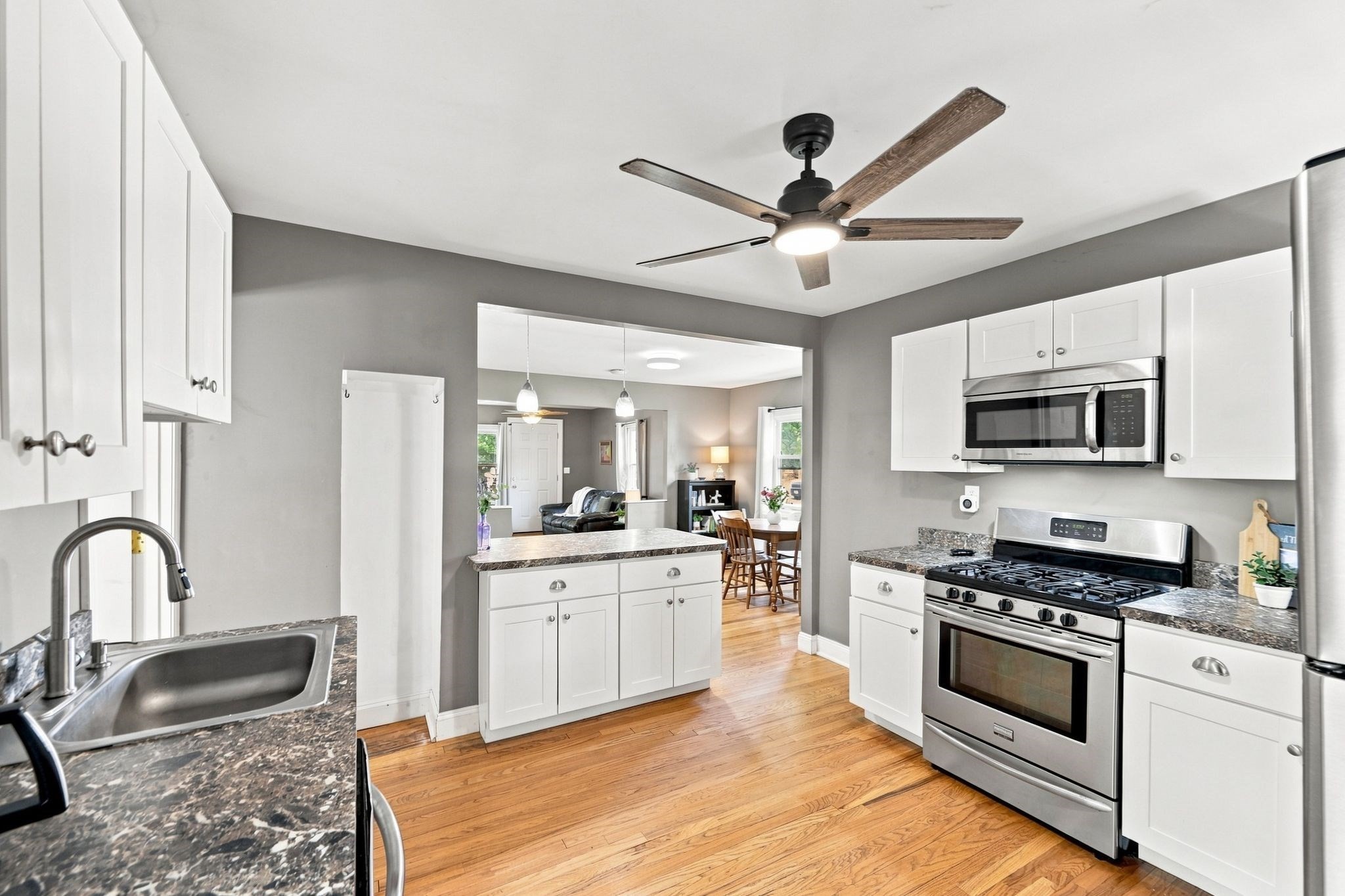 37 Kensington St Property Photo 13