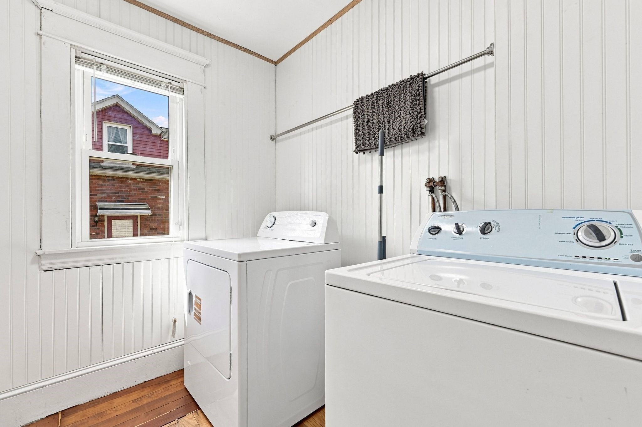 37 Kensington St Property Photo 23