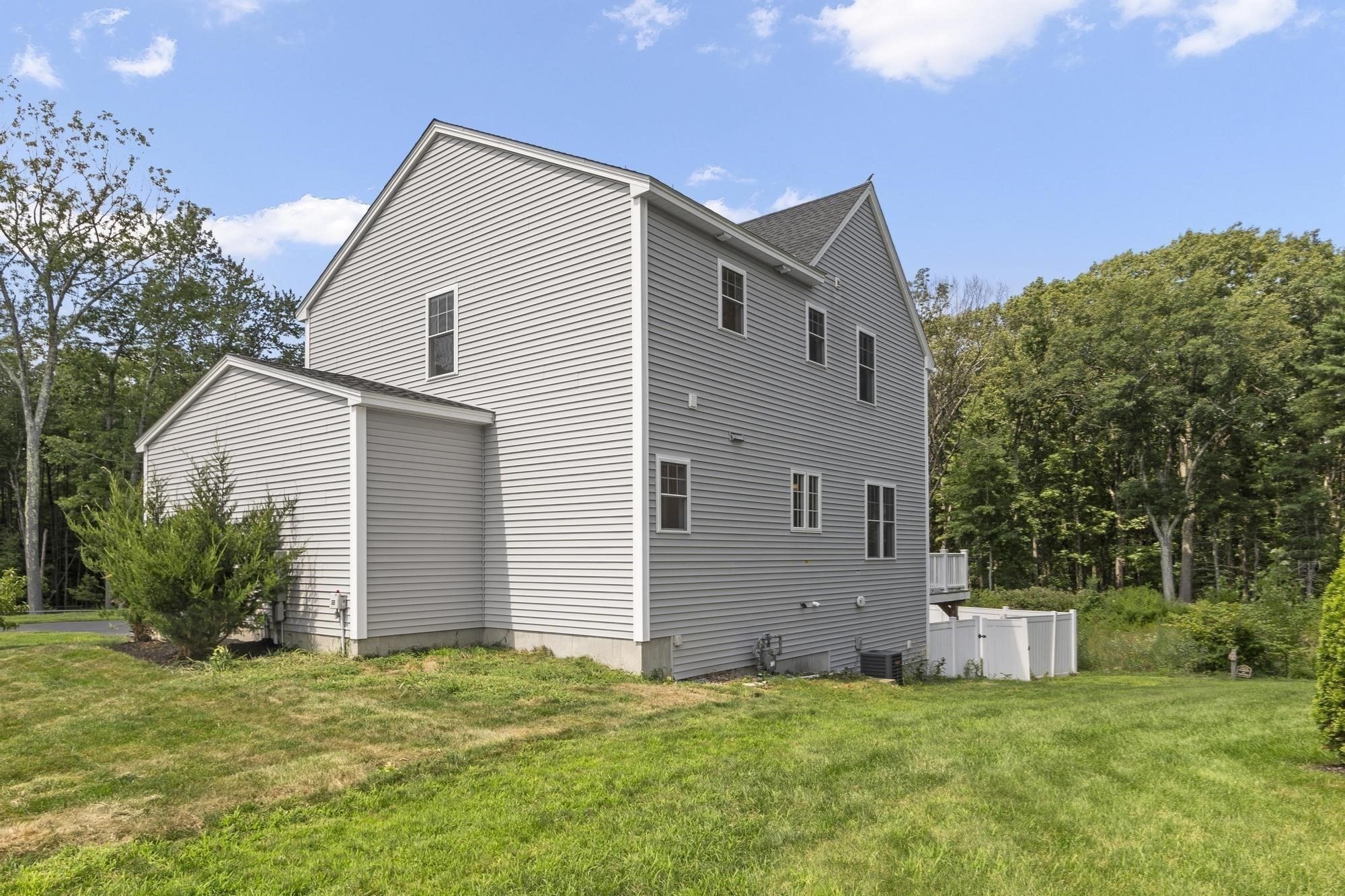 20 Curley Cir Property Photo 31