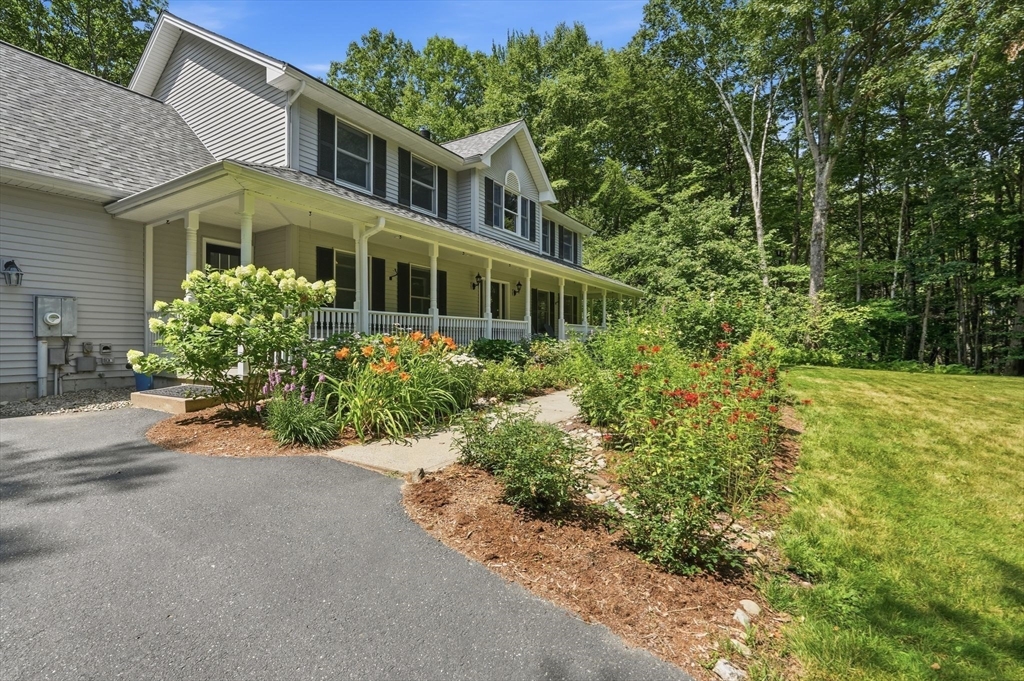 46 Laurel Hill Rd Property Photo 2