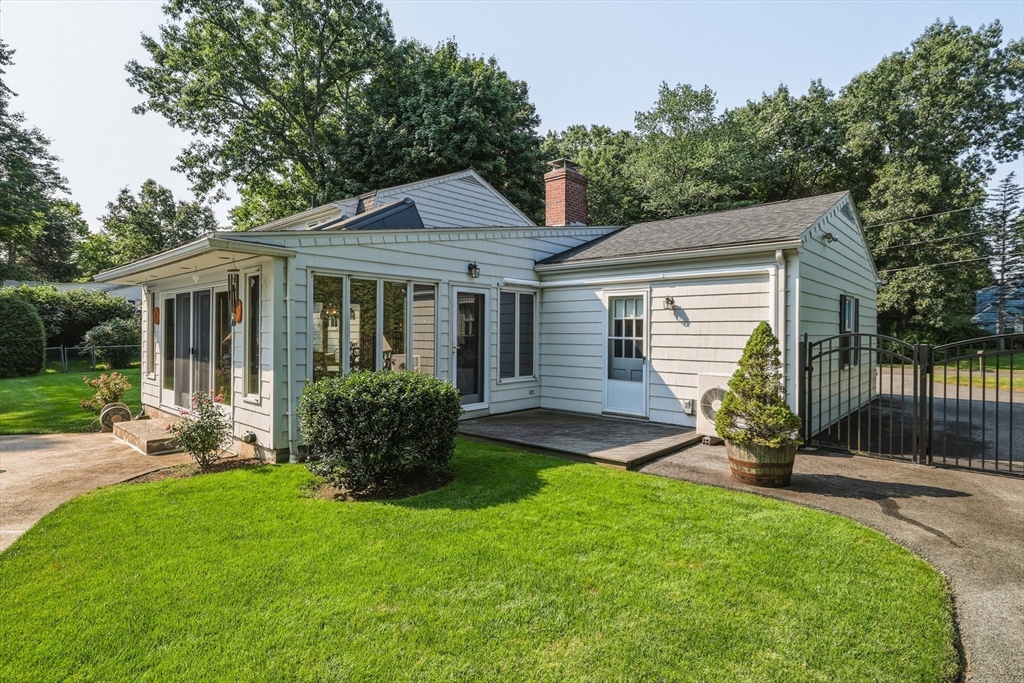 71 Cedar Rd Property Photo 4