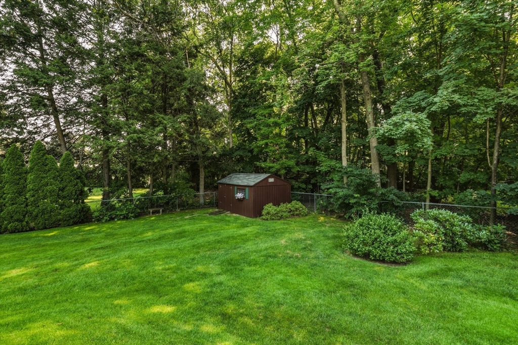 71 Cedar Rd Property Photo 5