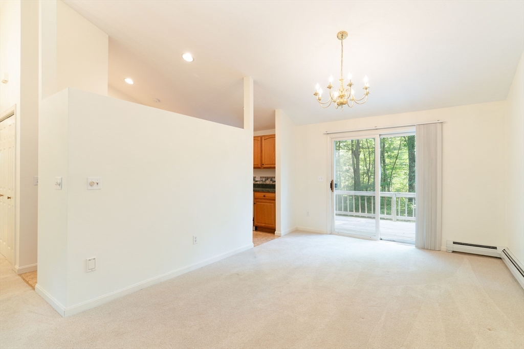 611 Henshaw St Property Photo 7