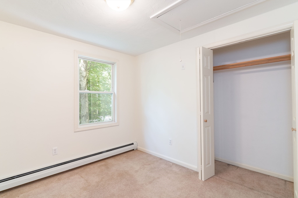 611 Henshaw St Property Photo 16