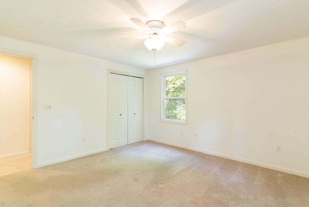 611 Henshaw St Property Photo 22