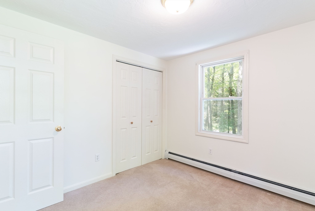 611 Henshaw St Property Photo 27