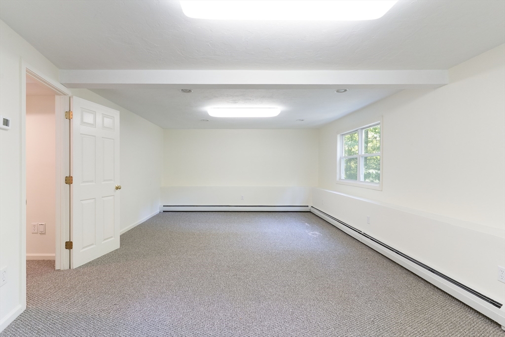 611 Henshaw St Property Photo 29