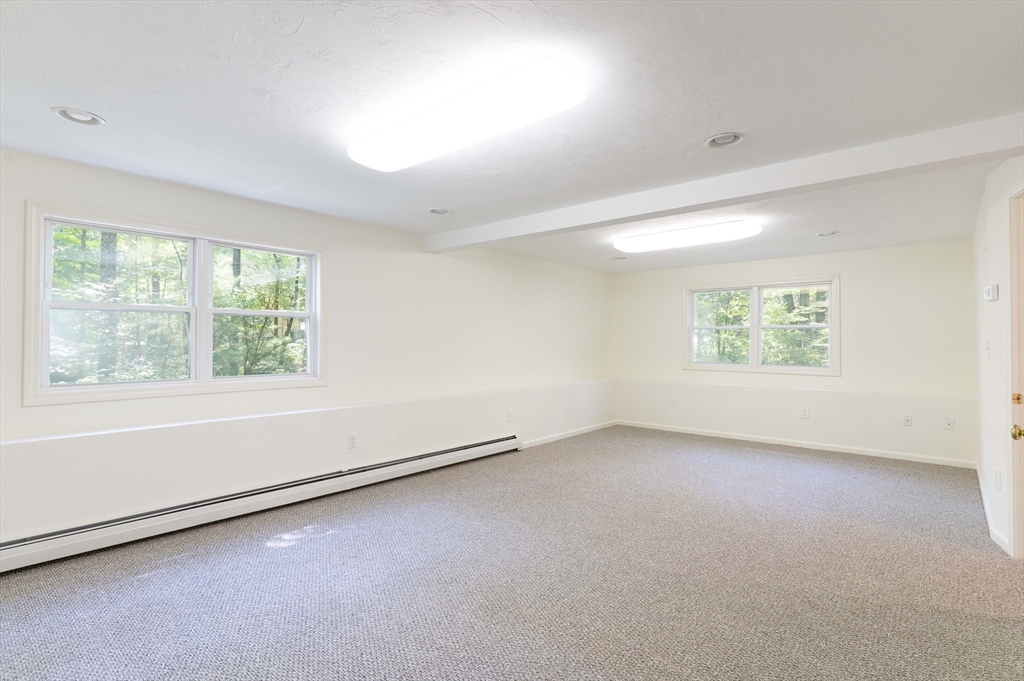 611 Henshaw St Property Photo 30