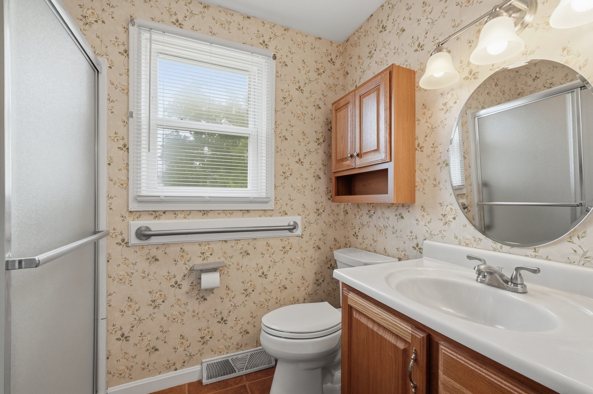 1966 Highland Ave Property Photo 12