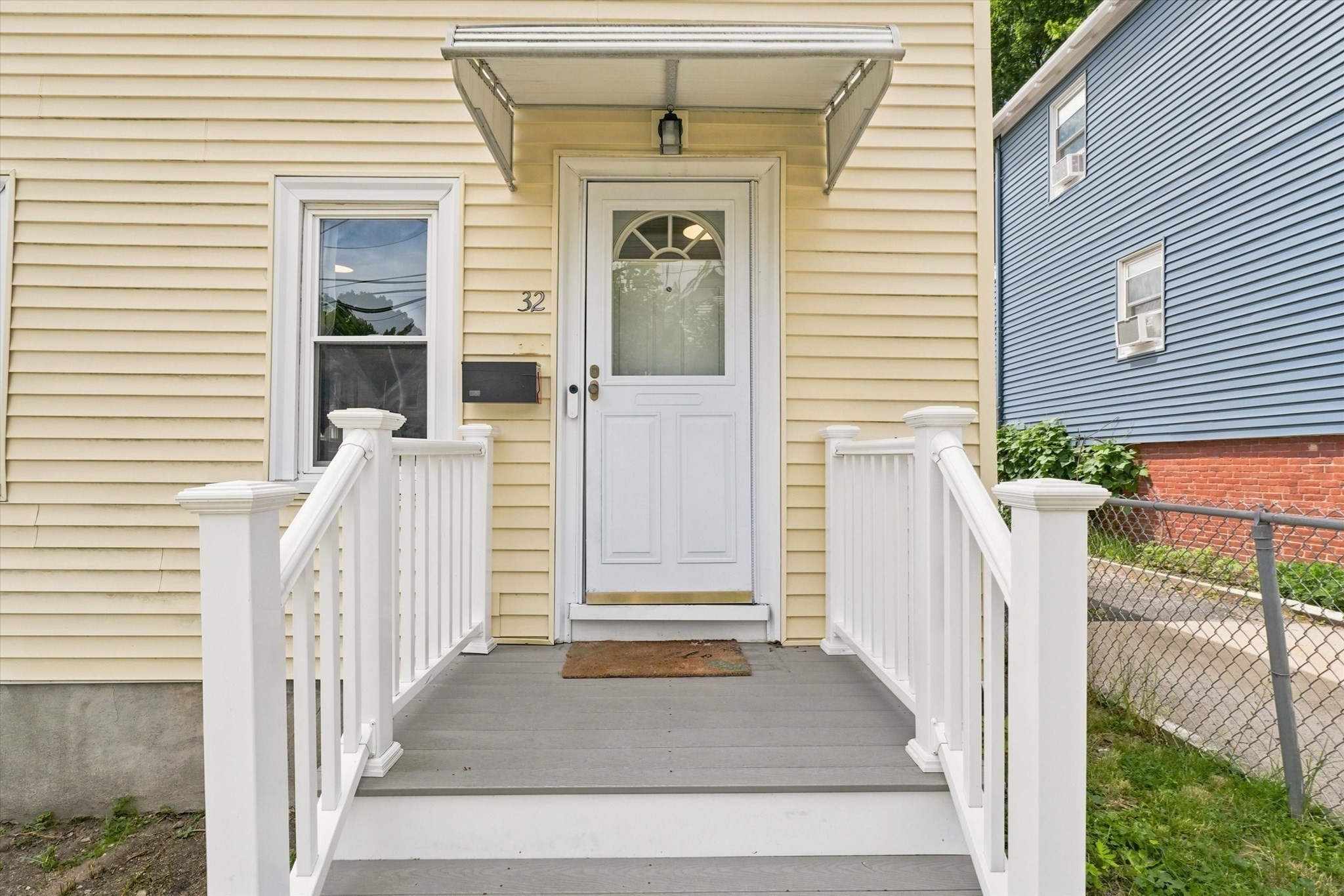 32 Villa Ave Property Photo 4