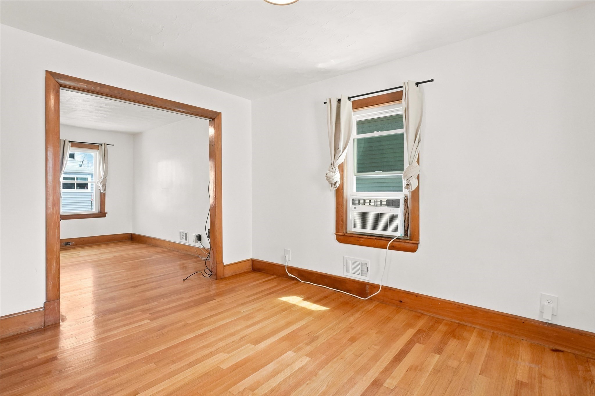 32 Villa Ave Property Photo 10