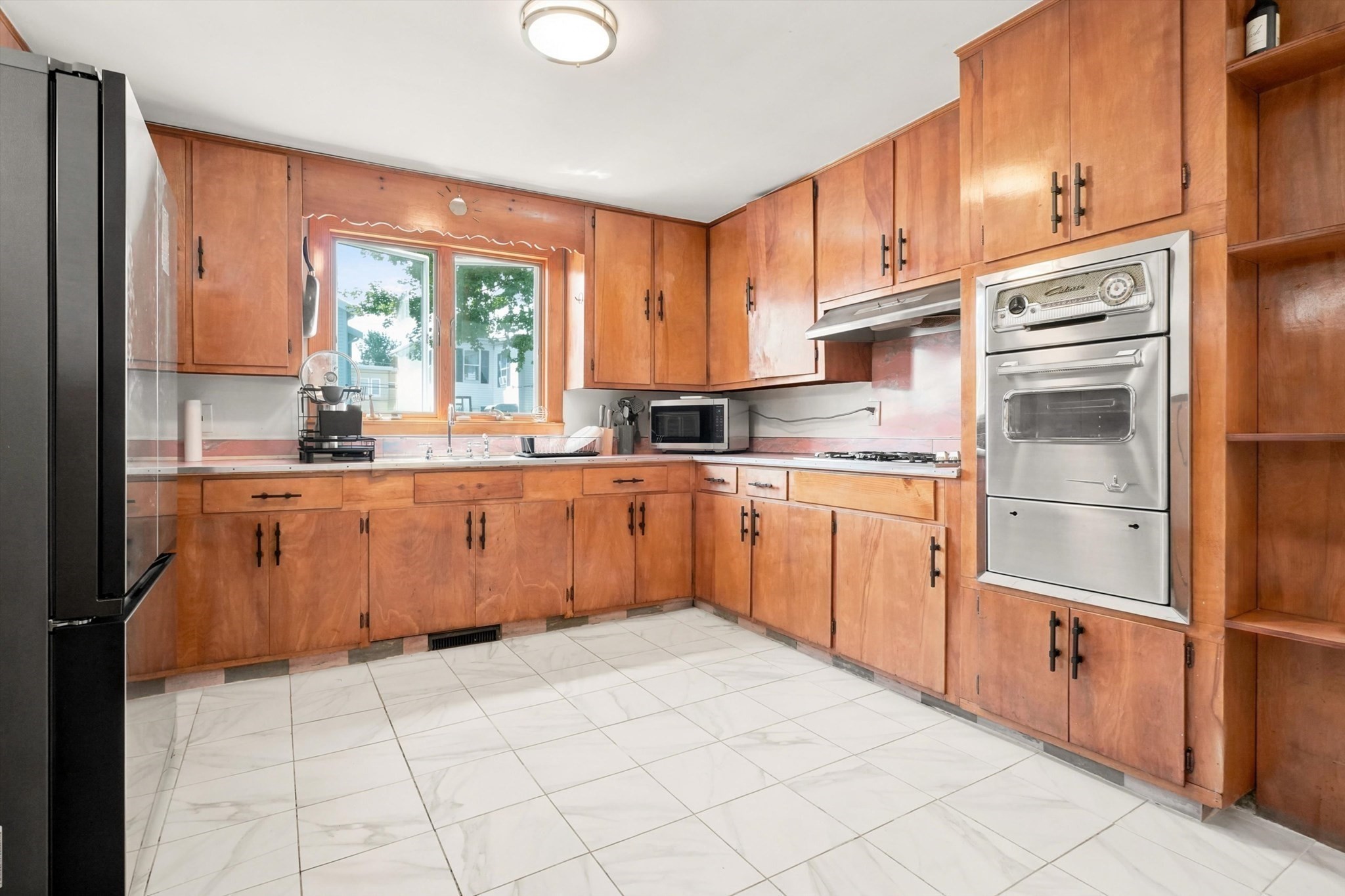 32 Villa Ave Property Photo 13