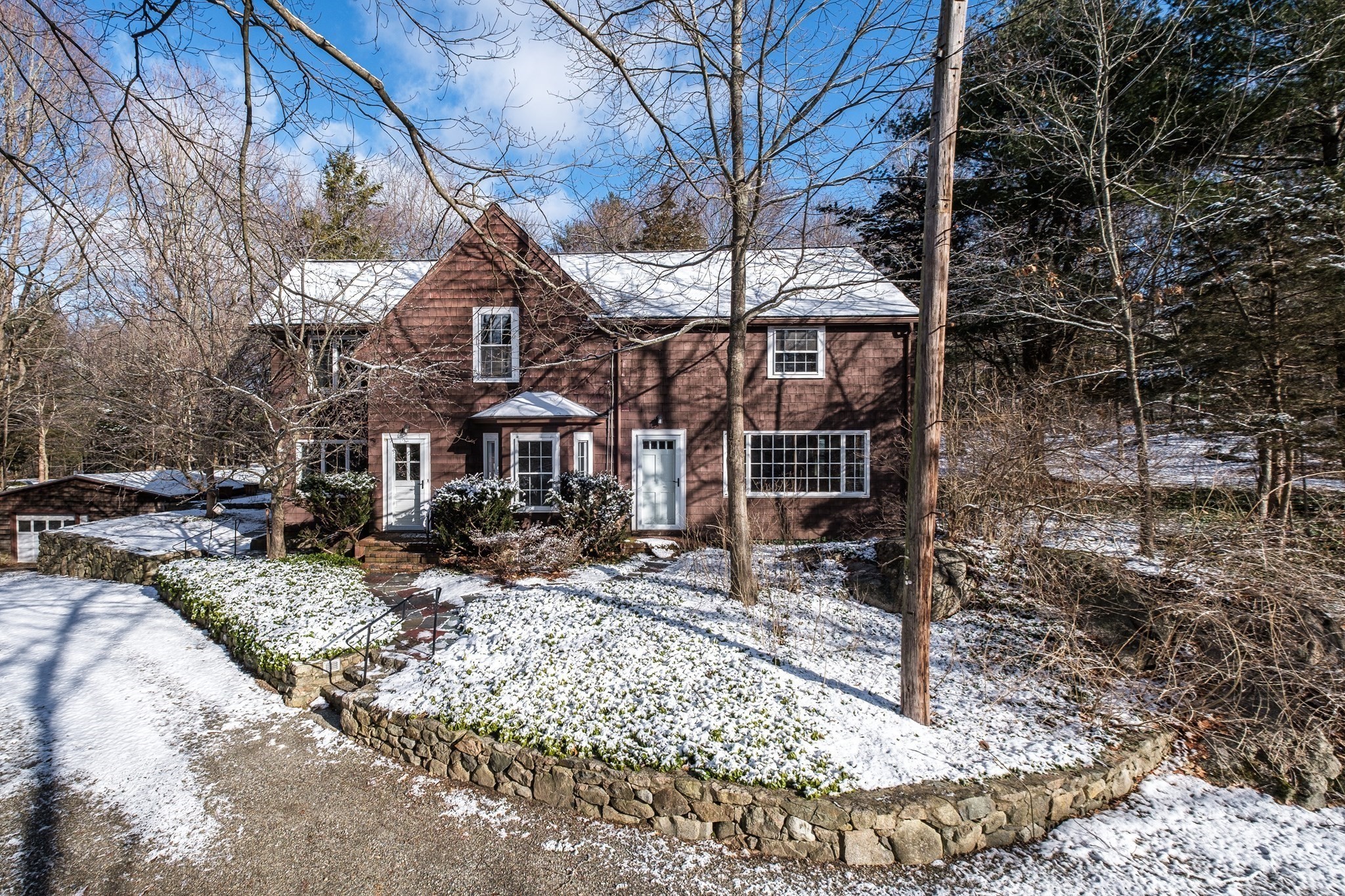 445 Glen Rd. Property Photo 1