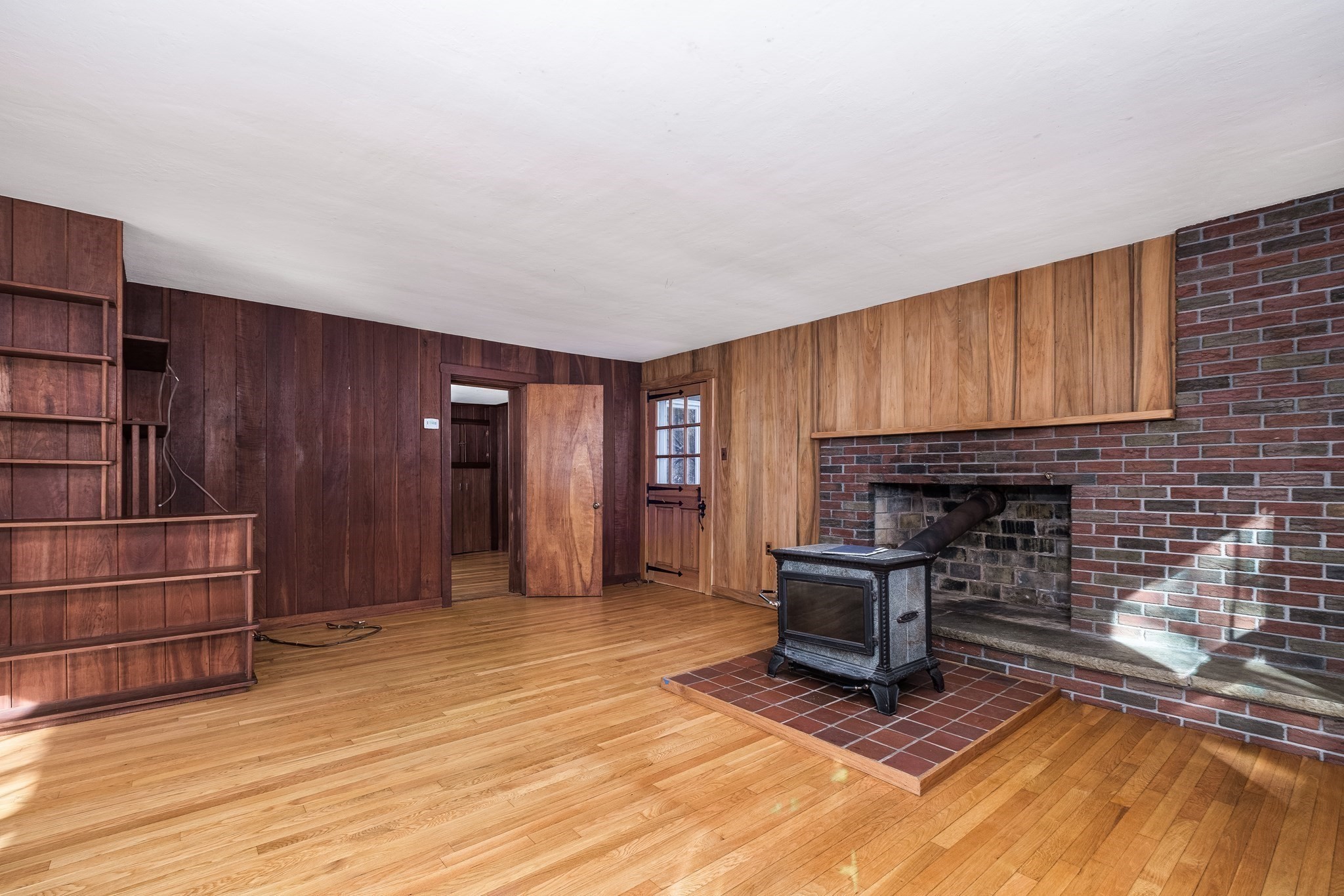 445 Glen Rd. Property Photo 6