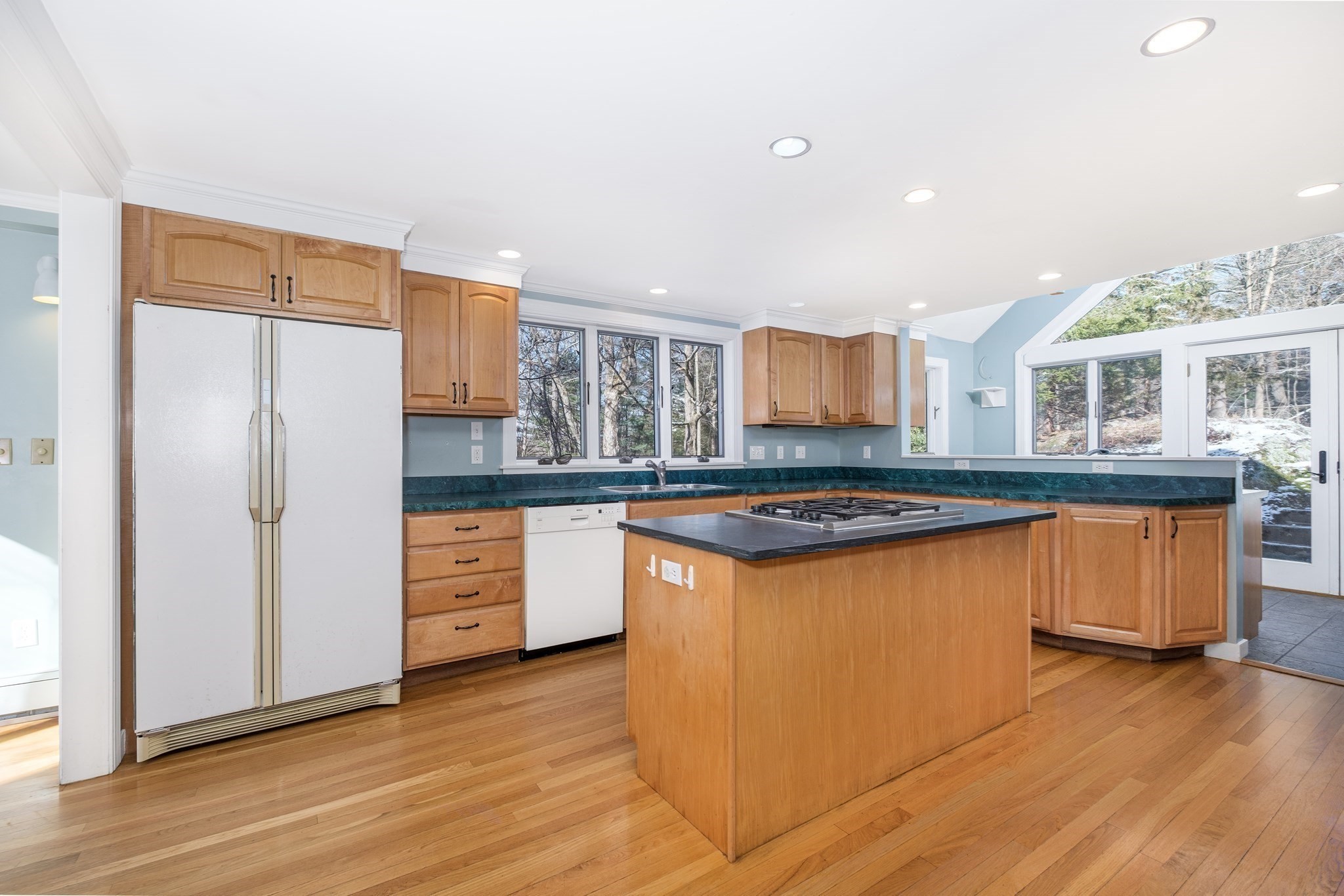 445 Glen Rd. Property Photo 10