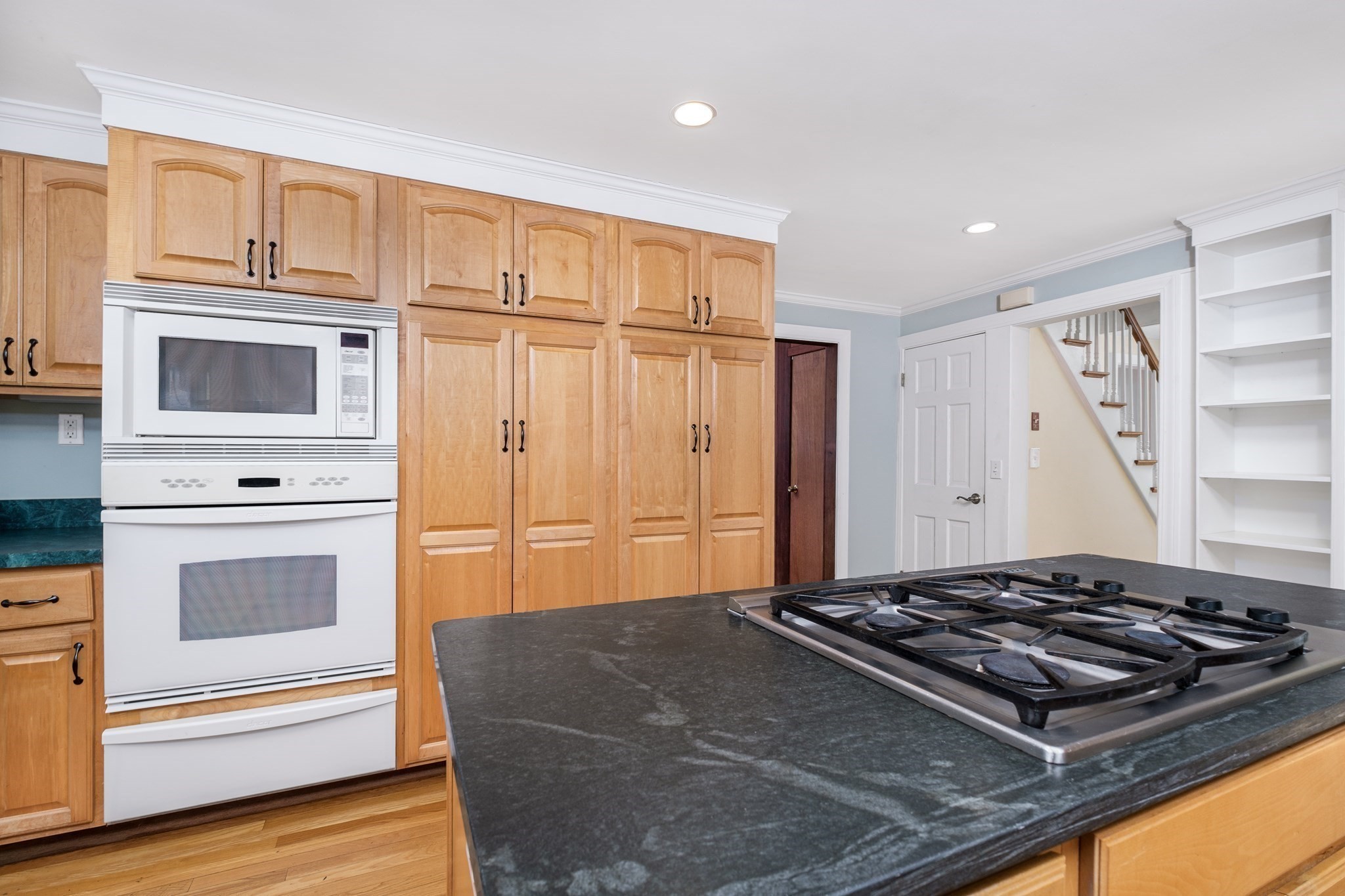 445 Glen Rd. Property Photo 12